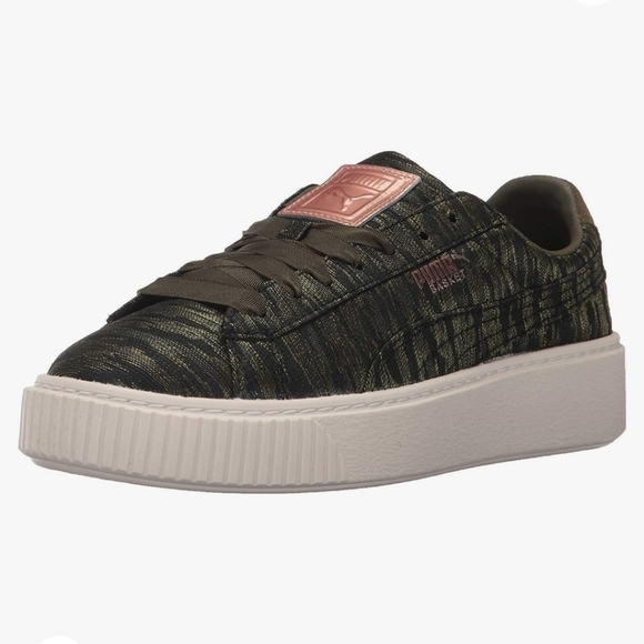 ⭐️40% Off⭐️ Puma Womens Basket Vr Platform Sneakers - Picture 3 of 15